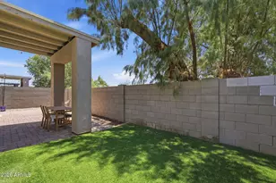 1021 E Odeum Ln, Phoenix, AZ 85040 - Photo 34