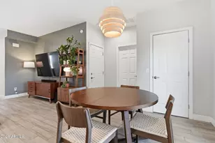 1021 E Odeum Ln, Phoenix, AZ 85040 - Photo 14