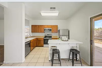15466 W Cameron Drive, Surprise, AZ 85379 - Photo 12