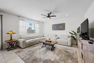 5833 S 23rd Dr, Phoenix, AZ 85041 - Photo 4