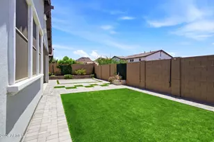 6935 W Andrea Dr, Peoria, AZ 85383 - Photo 28