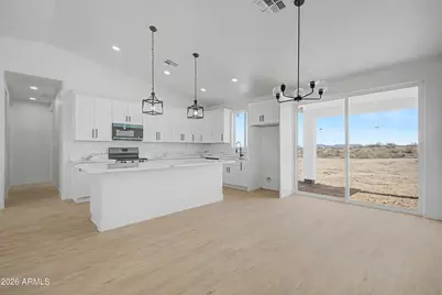 32959 W Elwood Street, Tonopah, AZ 85354 - Photo 8