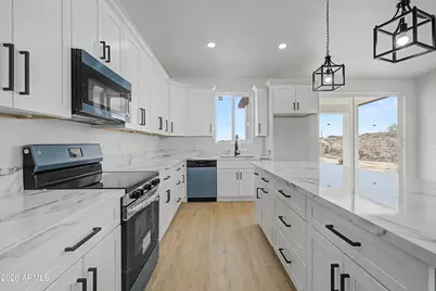 32959 W Elwood Street, Tonopah, AZ 85354 - Photo 10