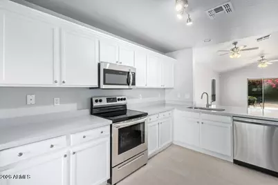 17715 W Redfield Road, Surprise, AZ 85388 - Photo 2