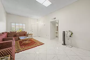 10020 W Royal Oak Rd, Sun City, AZ 85351 - Photo 4