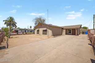 3207 N 54th Ave, Phoenix, AZ 85031 - Photo 1