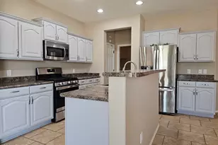 5585 Los Capanos Dr, Sierra Vista, AZ 85635 - Photo 8