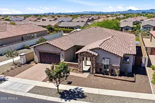 3034 E Desert Ln, Phoenix, AZ 85042 - Photo 4