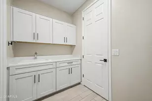 12727 W Sierra Vista Dr, Glendale, AZ 85307 - Photo 32