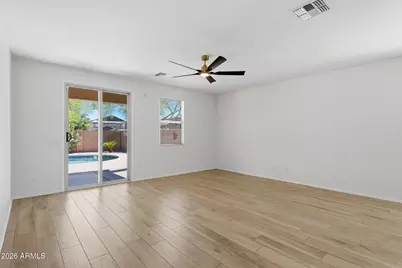 7857 W Molly Drive, Peoria, AZ 85383 - Photo 10