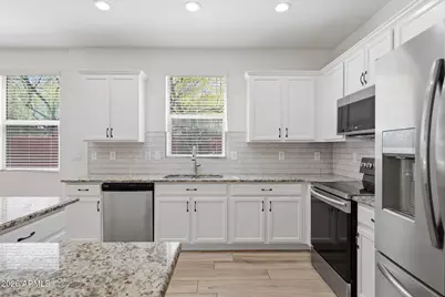 7857 W Molly Drive, Peoria, AZ 85383 - Photo 8