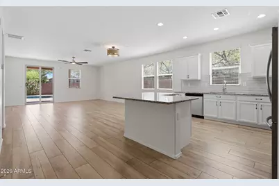 7857 W Molly Drive, Peoria, AZ 85383 - Photo 2