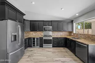 24821 N 37th Ln, Glendale, AZ 85310 - Photo 12