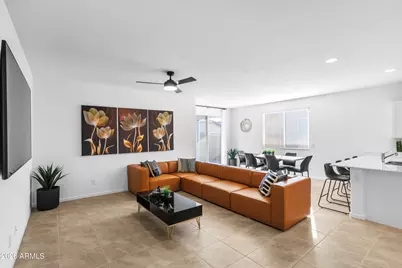 15557 W Kendall Street, Goodyear, AZ 85338 - Photo 4
