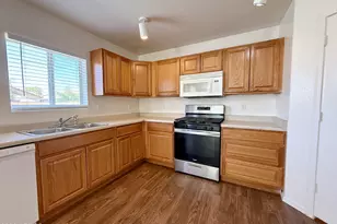 6036 W Wood St, Phoenix, AZ 85043 - Photo 8