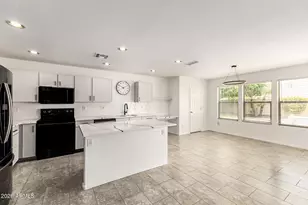 3216 W Molly Ln, Phoenix, AZ 85083 - Photo 8