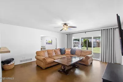 4320 E Clarendon Avenue, Phoenix, AZ 85018 - Photo 10