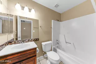 4723 E Vineyard Rd, Phoenix, AZ 85042 - Photo 24