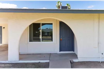 4723 E Vineyard Road, Phoenix, AZ 85042 - Photo 2