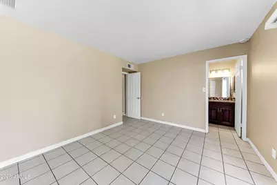 4723 E Vineyard Road, Phoenix, AZ 85042 - Photo 18