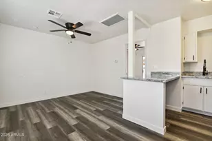 2209 S Granada Dr, Tempe, AZ 85282 - Photo 6