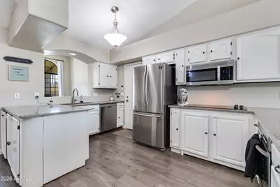 19215 N 11th Place, Phoenix, AZ 85024 - Photo 6