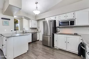 19215 N 11th Pl, Phoenix, AZ 85024 - Photo 6