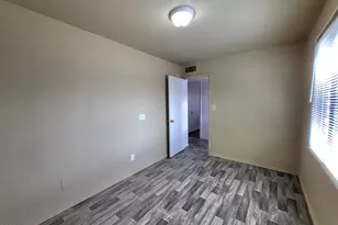 3401 W St Moritz Ln, Phoenix, AZ 85053 - Photo 30