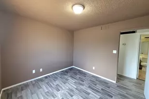 3401 W St Moritz Ln, Phoenix, AZ 85053 - Photo 24