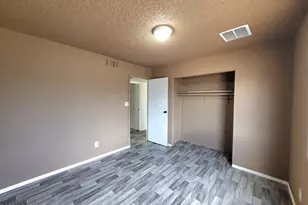 3401 W St Moritz Ln, Phoenix, AZ 85053 - Photo 22