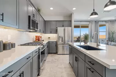 9150 S 169th Drive, Goodyear, AZ 85338 - Photo 6