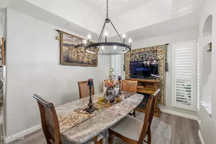 5200 S Lakeshore Dr, Tempe, AZ 85283 - Photo 6