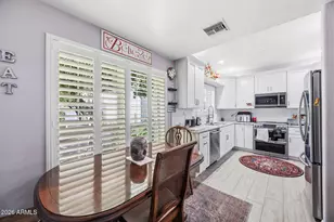 5200 S Lakeshore Dr, Tempe, AZ 85283 - Photo 8