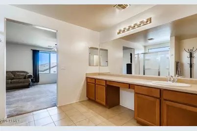 6144 W Freeway Lane, Glendale, AZ 85302 - Photo 14