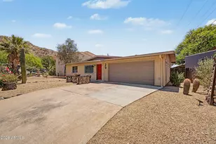 29 E Foothill Dr, Phoenix, AZ 85020 - Photo 2
