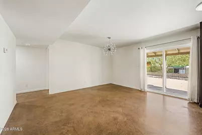 29 E Foothill Drive, Phoenix, AZ 85020 - Photo 8