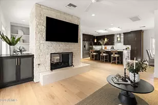 241 E Forest Hills Dr, Phoenix, AZ 85022 - Photo 24
