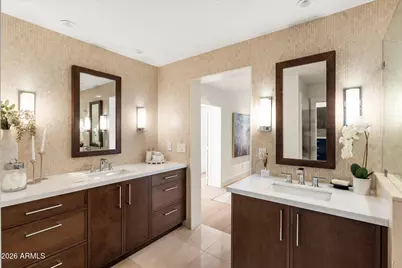 241 E Forest Hills Drive, Phoenix, AZ 85022 - Photo 30
