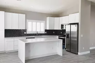 4625 E Dry Creek Rd, Phoenix, AZ 85044 - Photo 10