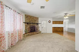 3753 W Dalphin Rd, Phoenix, AZ 85051 - Photo 10