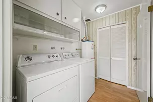 3753 W Dalphin Rd, Phoenix, AZ 85051 - Photo 28