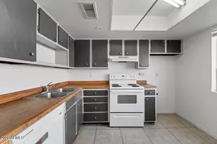 15601 N 27th St, Phoenix, AZ 85032 - Photo 6