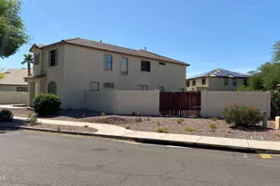 13916 N 135th Dr, Surprise, AZ 85379 - Photo 2