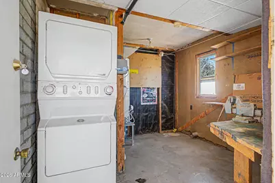 11105 W Iowa Avenue, Youngtown, AZ 85363 - Photo 18
