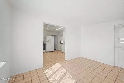 11105 W Iowa Avenue, Youngtown, AZ 85363 - Photo 12