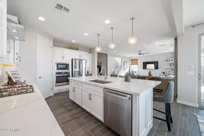 9144 S 169th Drive, Goodyear, AZ 85338 - Photo 8