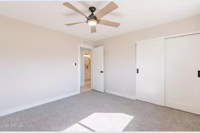 8202 E Piccadilly Road, Scottsdale, AZ 85251 - Photo 24