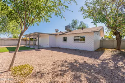 8202 E Piccadilly Road, Scottsdale, AZ 85251 - Photo 32