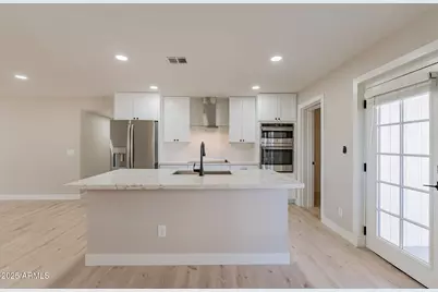 8202 E Piccadilly Road, Scottsdale, AZ 85251 - Photo 14