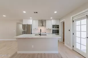 8202 E Piccadilly Rd, Scottsdale, AZ 85251 - Photo 14